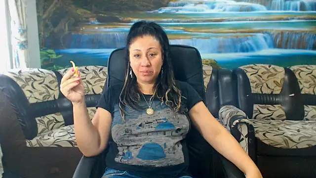 MoistMady online show from October 2025 05:51:01 AM