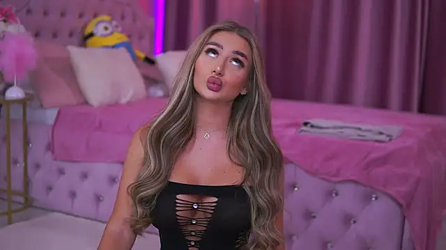 AshleySinn online show from March 2025 05:13:01 PM