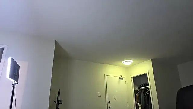 Snapshot of PandaSweets chatting on October 2025 12:44:02 AM PandaSweets online show from October 2025 12:44:02 AM