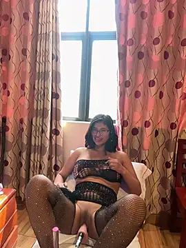 Snapshot of sexi_noemi chatting on February 2025 02:59:02 PM sexi noemi online show from February 2025 02:59:02 PM