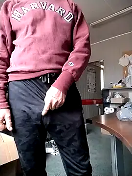 Snapshot of wilkalfa chatting on October 2025 07:10:02 AM wilkalfa online show from October 2025 07:10:02 AM