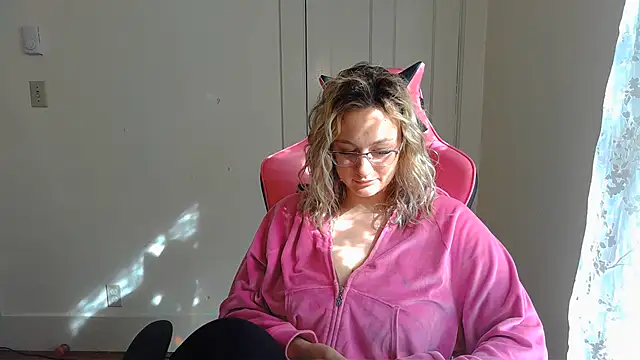 ashleyblaydex online show from May 2026 08:59:01 PM