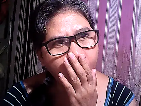 sweetsosie18 online show from November 2025 05:42:02 AM