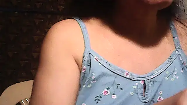 Snapshot of sweetsosie18 chatting on April 2026 07:29:02 PM sweetsosie18 online show from April 2026 07:29:02 PM