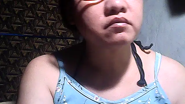 Snapshot of sweetsosie18 chatting on April 2026 08:35:02 AM sweetsosie18 online show from April 2026 08:35:02 AM