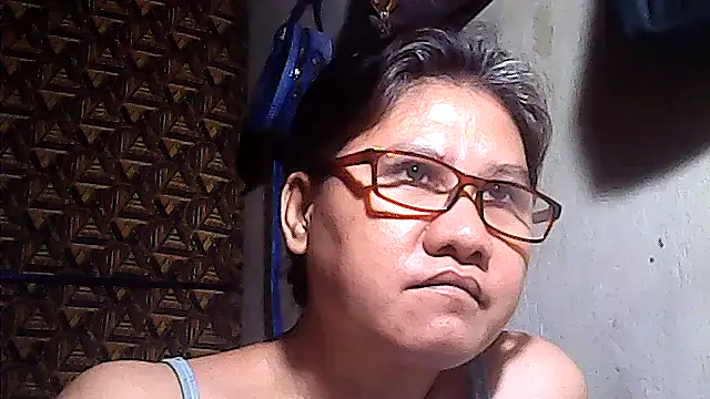 Snapshot of sweetsosie18 chatting on April 2026 06:31:02 PM sweetsosie18 online show from April 2026 06:31:02 PM