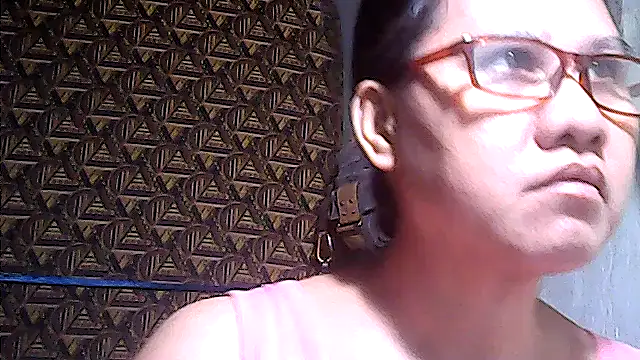 Snapshot of sweetsosie18 chatting on April 2026 05:36:02 AM sweetsosie18 online show from April 2026 05:36:02 AM