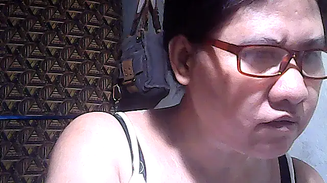 Snapshot of sweetsosie18 chatting on May 2026 03:33:01 AM sweetsosie18 online show from May 2026 03:33:01 AM