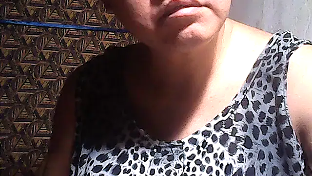 Snapshot of sweetsosie18 chatting on May 2026 09:43:01 PM sweetsosie18 online show from May 2026 09:43:01 PM