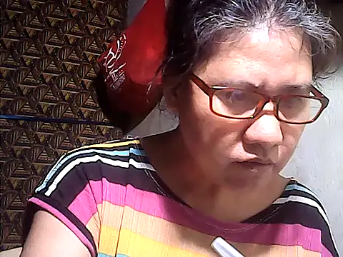 Snapshot of sweetsosie18 chatting on May 2026 04:54:02 AM sweetsosie18 online show from May 2026 04:54:02 AM