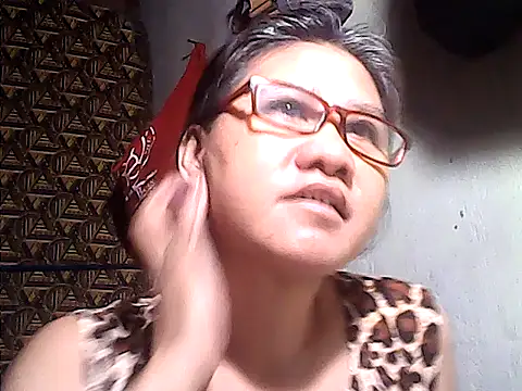 Snapshot of sweetsosie18 chatting on May 2026 04:58:02 PM sweetsosie18 online show from May 2026 04:58:02 PM