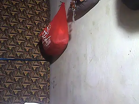Snapshot of sweetsosie18 chatting on May 2026 09:37:01 AM sweetsosie18 online show from May 2026 09:37:01 AM