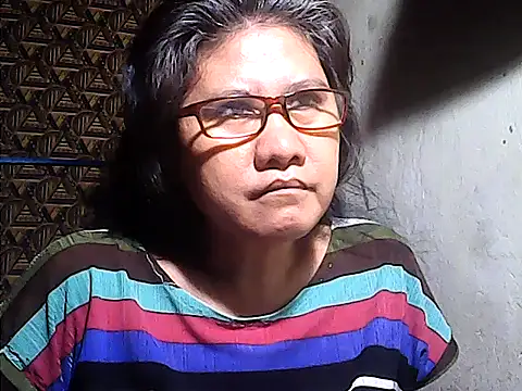 Snapshot of sweetsosie18 chatting on May 2026 09:48:01 AM sweetsosie18 online show from May 2026 09:48:01 AM