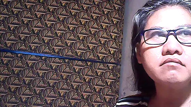 sweetsosie18 online show from June 2026 10:21:02 PM