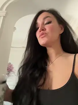 Snapshot of Niki_li chatting on October 2025 03:50:02 AM Niki li online show from October 2025 03:50:02 AM