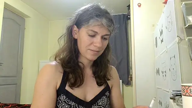 Snapshot of MercyLove chatting on June 2026 05:00:02 PM MercyLove online show from June 2026 05:00:02 PM