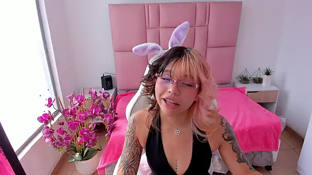 katalina garcia online show from February 2026 07:48:01 PM