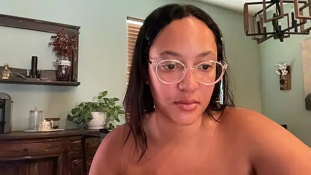 Snapshot of dreamyriri chatting on June 2026 05:50:02 PM dreamyriri online show from June 2026 05:50:02 PM