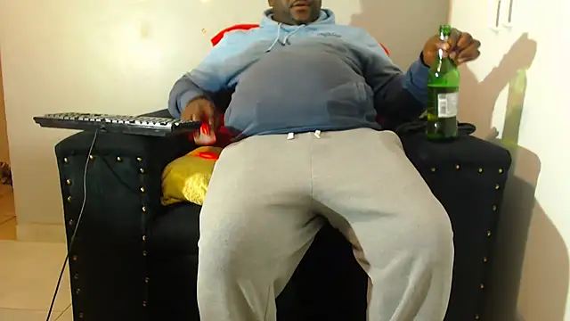 zuluboyxx online show from July 2026 06:55:02 PM
