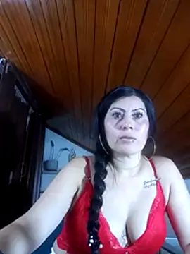 Tania mature online show from February 2026 05:50:01 PM