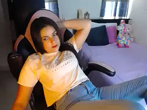 violeta campbell online show from February 2025 07:21:01 PM