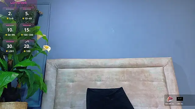 nicol snow online show from February 2026 01:29:01 PM