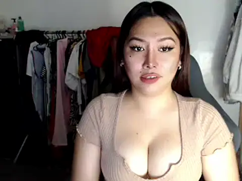 urqueendominant online show from March 2025 12:48:01 AM