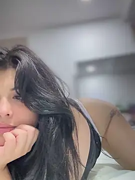 Alyaa s online show from October 2025 11:27:02 PM