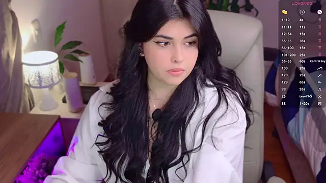 Alyaa s online show from May 2026 02:40:01 AM