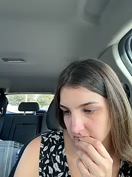 DoriDeluxe66 online show from November 2025 12:29:02 PM