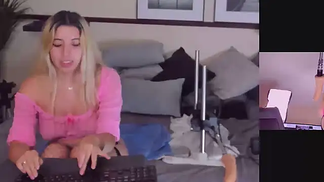 Lizzy Lace online show from January 2025 06:56:01 AM