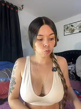 Snapshot of carolina16love chatting on April 2026 06:42:01 PM carolina16love online show from April 2026 06:42:01 PM