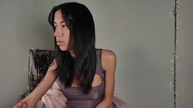 Snapshot of _monamour_ chatting on January 2025 08:10:01 AM monamour online show from January 2025 08:10:01 AM