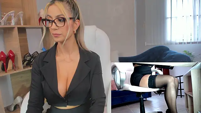 MissRhodes1 online show from January 2025 07:28:01 PM