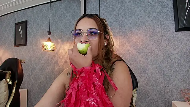 Emiily W online show from September 2025 12:05:02 PM