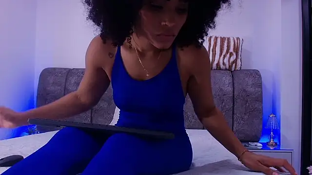 Snapshot of naia_blessed chatting on February 2026 07:18:01 PM naia blessed online show from February 2026 07:18:01 PM