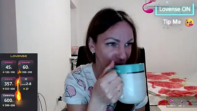 Snapshot of Masha-Mashenka1 chatting on March 2025 09:56:01 PM Masha-Mashenka1 online show from March 2025 09:56:01 PM