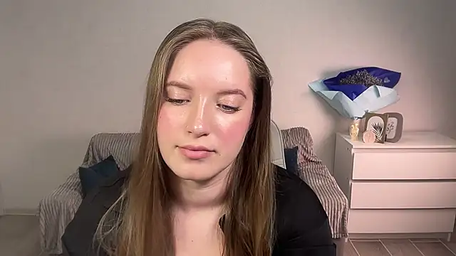 EvaMaddison online show from September 2025 08:20:02 PM