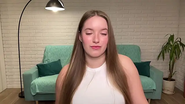 EvaMaddison online show from October 2025 07:12:02 AM