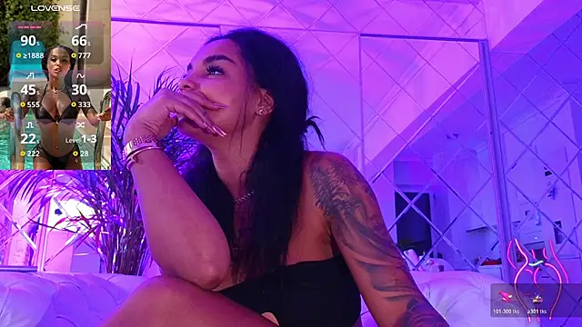 KimiBrown online show from December 2025 04:54:01 AM