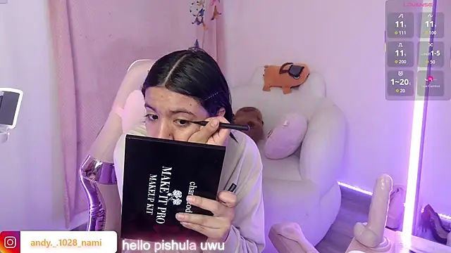 Nami usagi online show from October 2025 02:13:02 PM