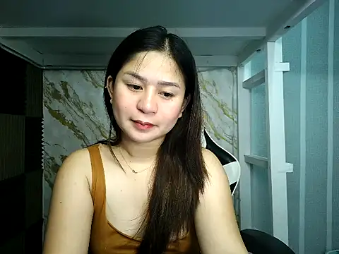 Snapshot of Mia_2022 chatting on October 2025 05:32:02 PM Mia 2022 online show from October 2025 05:32:02 PM