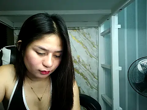 Snapshot of Mia_2022 chatting on November 2025 03:00:01 PM Mia 2022 online show from November 2025 03:00:01 PM