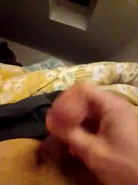 Snapshot of Dani_el82@xh chatting on February 2025 06:58:02 PM Dani el82xh online show from February 2025 06:58:02 PM