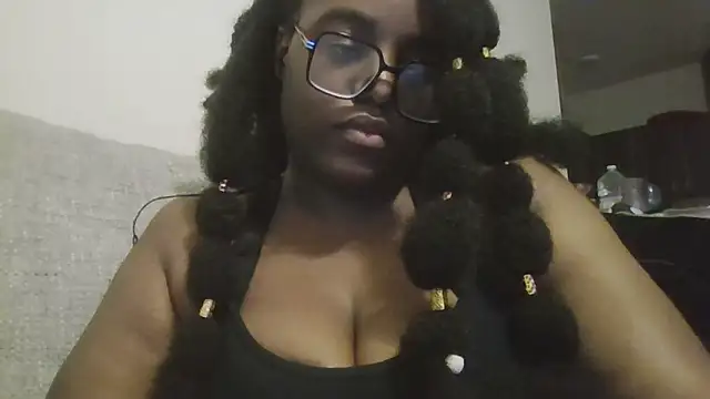 Snapshot of MissCC99 chatting on October 2025 01:53:02 AM MissCC99 online show from October 2025 01:53:02 AM