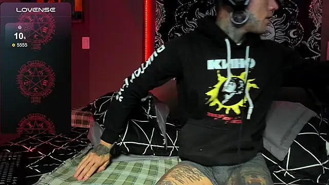 Snapshot of josh__ackerman chatting on April 2026 03:45:02 AM josh ackerman online show from April 2026 03:45:02 AM