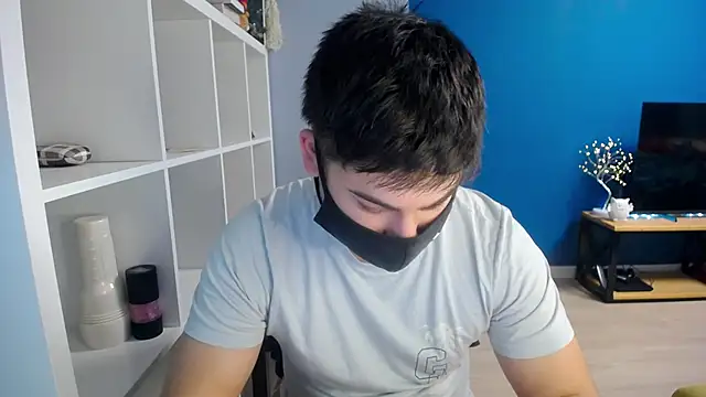 Tomguys online show from March 2025 07:38:02 PM