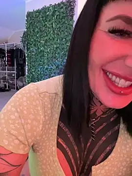 InkedBiitch online show from December 2024 06:47:01 AM