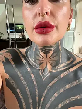 InkedBiitch online show from May 2026 02:03:02 PM