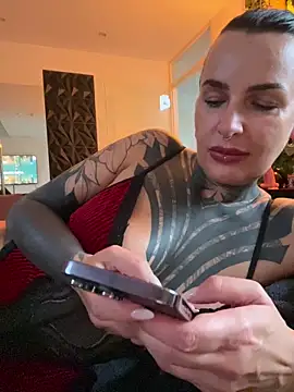 InkedBiitch online show from May 2026 04:51:02 AM